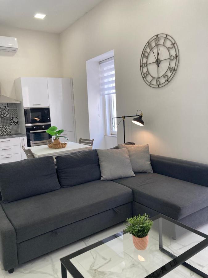 Ferienwohnung Charming Central Townhouse In Sliema By Assetflow Pro Exterior foto
