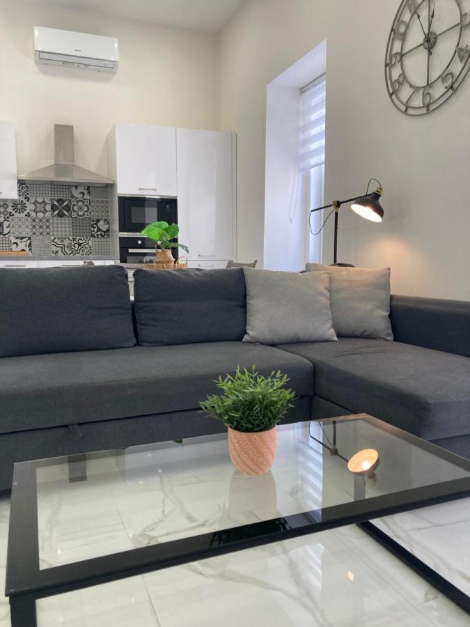 Ferienwohnung Charming Central Townhouse In Sliema By Assetflow Pro Exterior foto