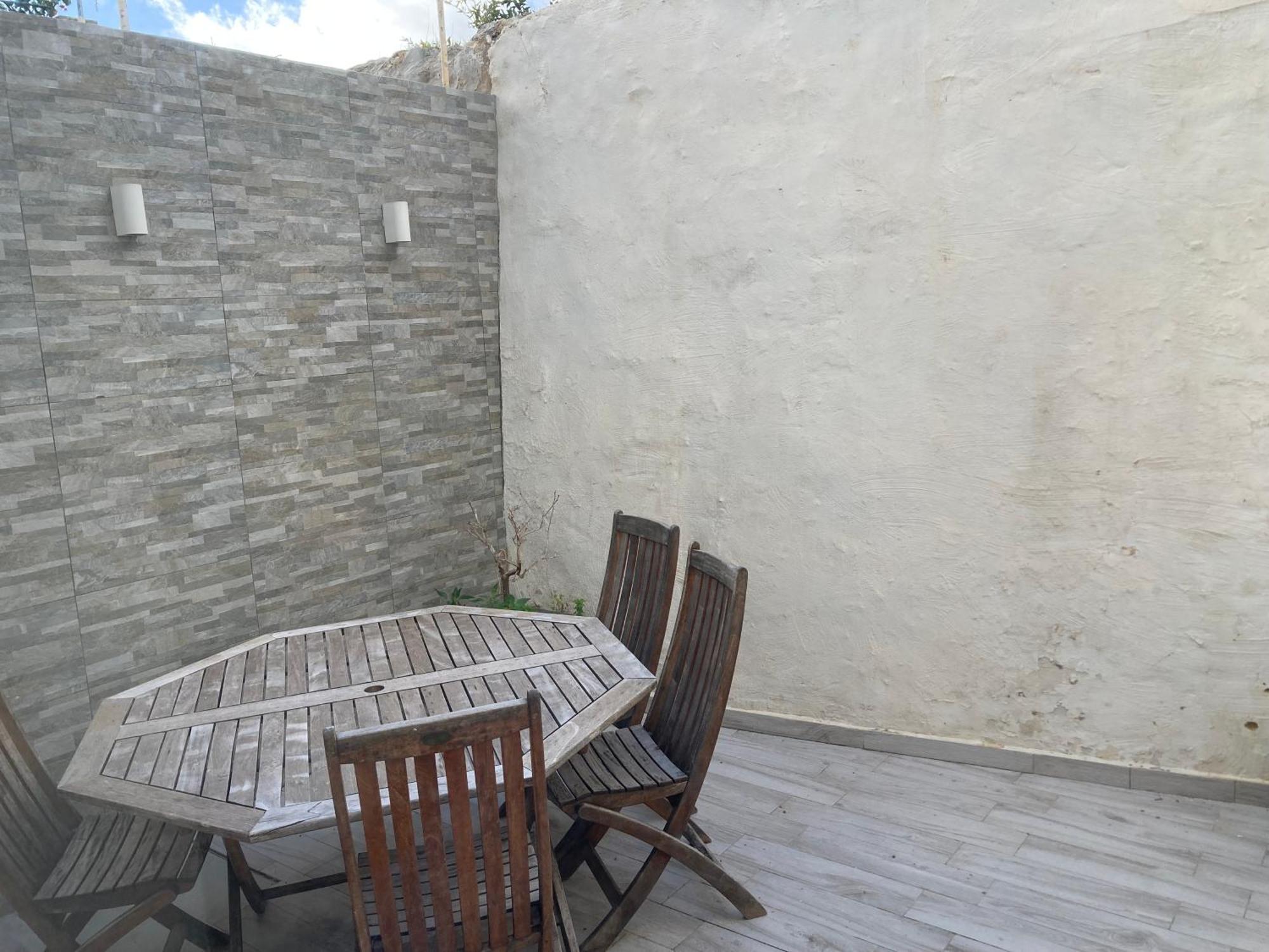 Ferienwohnung Charming Central Townhouse In Sliema By Assetflow Pro Exterior foto